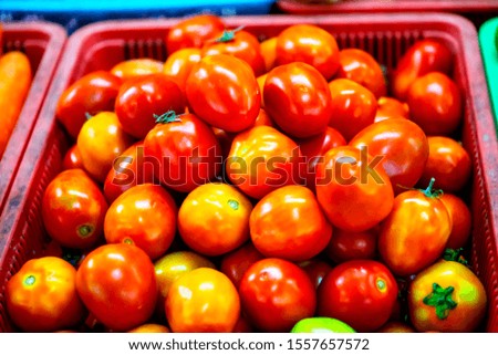 tomato, tastes sweeter, tomato salad is ideal to put in salads, use food decorations, make a quick Vista sauce suitable for BBQ  
