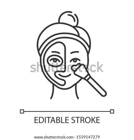 Applying thermal mask linear icon. Skincare procedure. Facial beauty treatment. Dermatology, cosmetics, makeup. Thin line illustration. Contour symbol. Vector isolated outline drawing. Editable stroke
