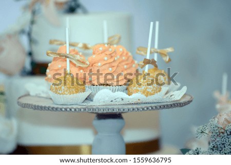 Vintage cup cakes close up photography