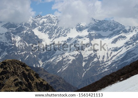 Beautiful snow covered Himalaya photography