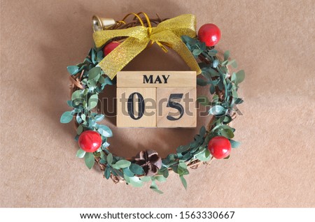 May Month, Christmas, Birthday with number cube design for background. Date 5.