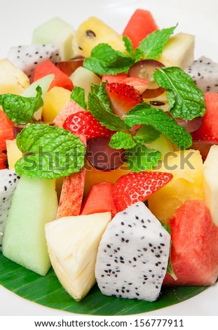 Platter of a assorted fresh fruit