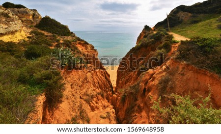 the Atlantic Ocean seen among the rocks