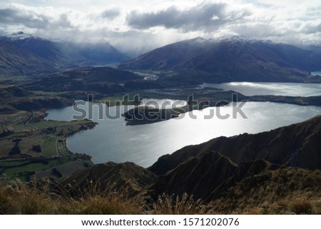 picture showing a scenic landscape view at roys peak