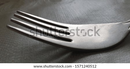 close-up photo of a fork