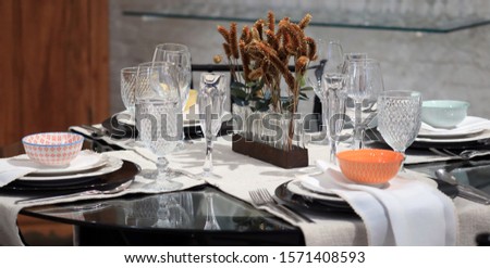 decorating and setting up tables for parties and events