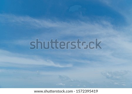 Beauty white cloud and clear blue sky For the background image.