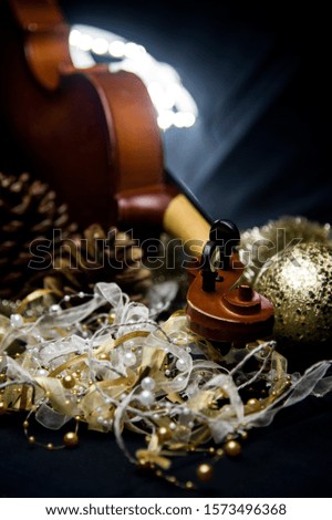 Christmas card with violin for musicien