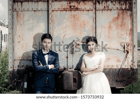 Happy bride and groom on pre wedding photography shoot 