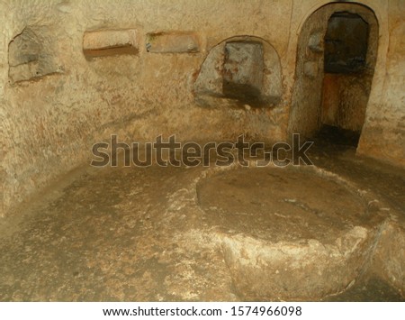 Malta, Rabat, St. Catald Church & Catacombs, niches for burials
