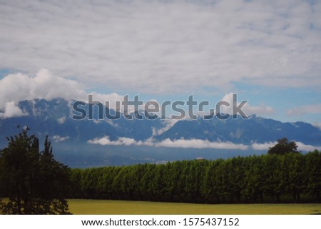 picture of the swiss alp moutains