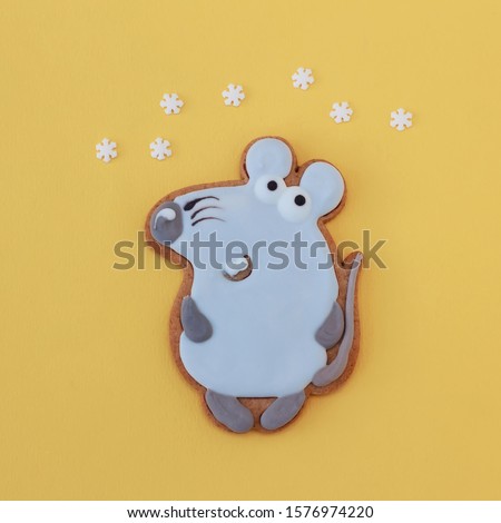 new year 2020, gingerbread in honor of the year of the rat, christmas. Card. Picture