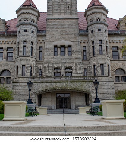 The entrance to the Bowling Green municipal court in Ohio. A romanesque style national historic place.