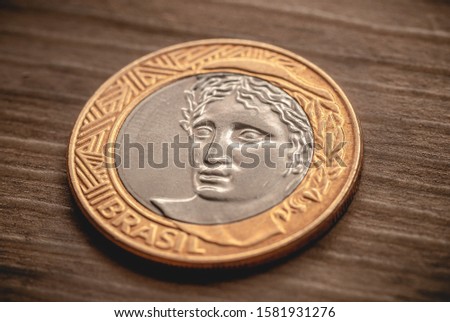 Real Coin, Brazilian Real. Dinheiro, Reais, Brasil. Macro photograph of a one Real coin.