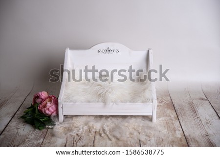 newborn wooden prop bed for photography