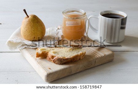 Breakfast with pear jam and bread