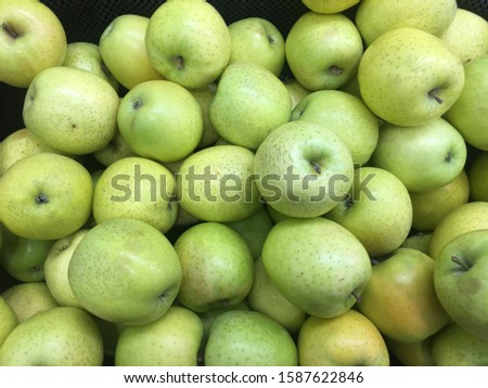 Green apple fresh fruit at market