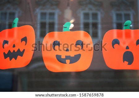 Orange pumpkin garland halloween background