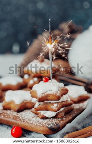 Homemade Christmas star shape gingerbread cookies 