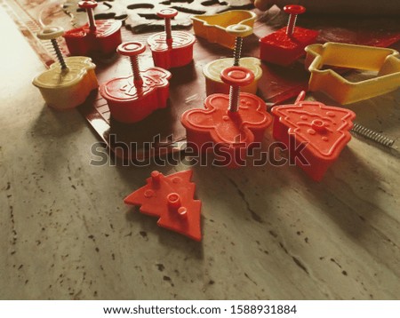 Gingerbread molds on the kitchen table.