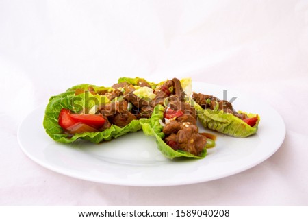 mongolian lamb with lettuce Wrap