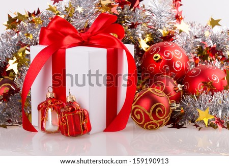 box red ribbon bow silver tinsel Christmas