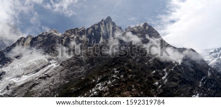 Cloudy mountain, Annapurna base camp trek