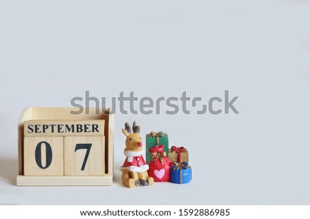 September 7, Christmas, Birthday with number cube design for background.