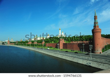 High angle shot of the river see sight tours in Moscow Kremlin