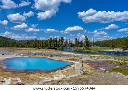 Black Opal Pool, Yellowstone national park, Wyoming, USA