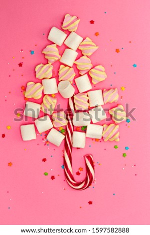children's holiday congratulation gift treat surprise sweet candy marshmallows new year winter christmas tree postcard drawing recipe