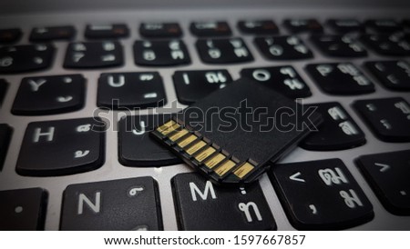 SD memory card on the labtop.