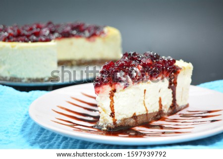 Classic New York Cheesecake with Cranberry Topping