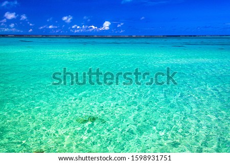 This is a summer seascape at Shimoji island in Okinawa Prefecture, Japan.
Shimoji island is the one of Miyako islands, and also well known as a tourist destination in this prefecture.