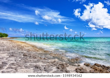 This is a summer seascape at Taketomi island in Okinawa Prefecture, Japan.
Taketomi island is the one of Yaeyama islands, also well known as a tourist destination in this prefecture.