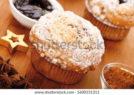 Christmas muffins with cinnamon, anise cookies and plum butter