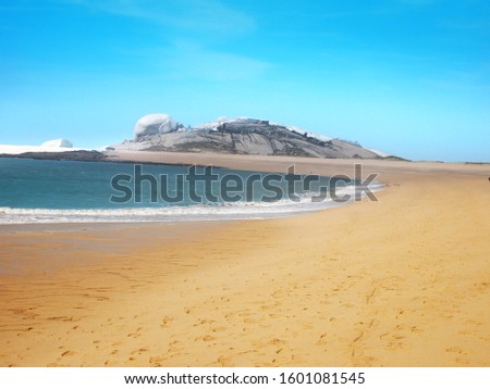 Beautiful daytime seaside scenery photography