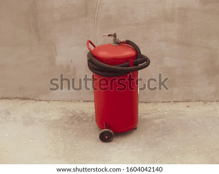 Fire extinguisher. Equipment for primary oil refining.