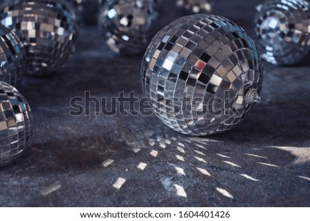 small mirror disco balls for decoration