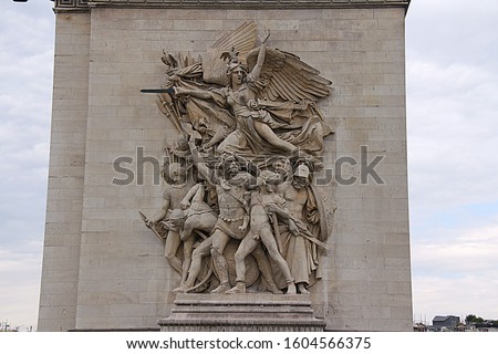 Art on Arc de Triomphe Monument