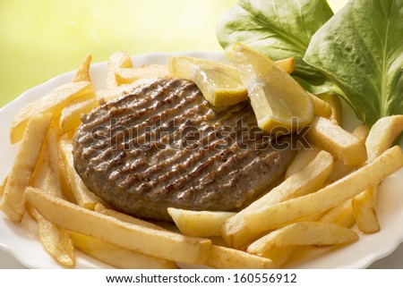 Hamburgers with chips
