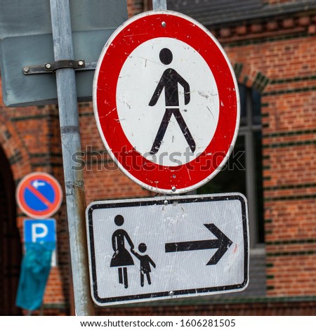 Road signs for pedestrians in Hamburg