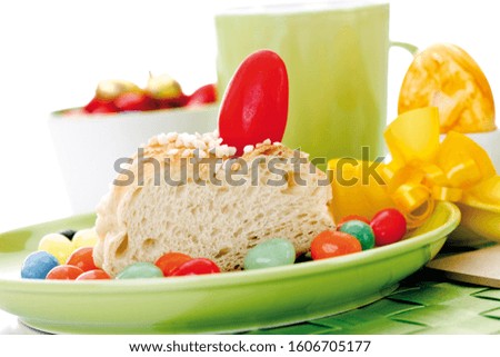 Easter table setting with Hefekranz, German pastry