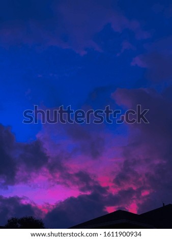 Beautiful purple-pink skyline at dusk.
