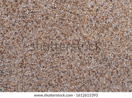 Brown and white gravel wall