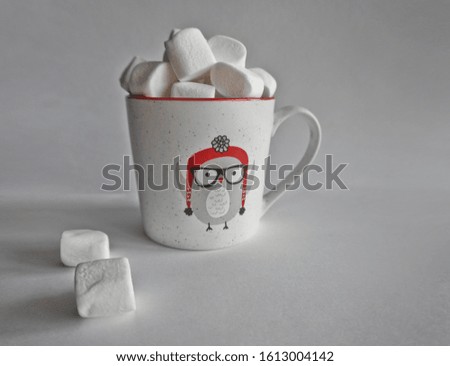 marshmallow white in a mug