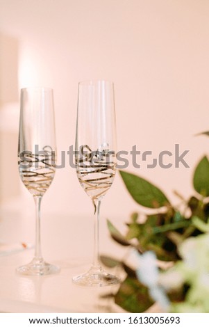 festive set champagne ice gold background garland blur light bright