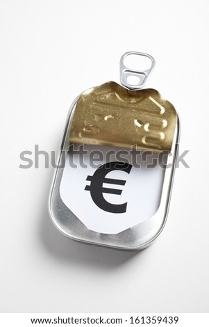 Can and Euro Sign, Concept of easy and timely financial assistance