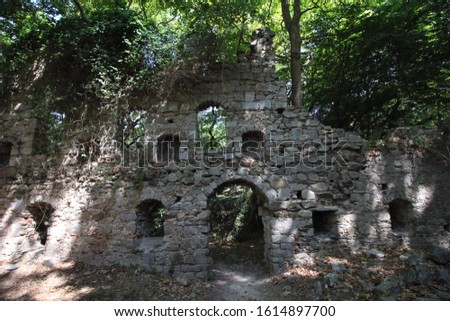 ruins of Erdek Ballıpınar Phaneromeni monastery in forest