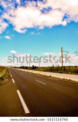 Photo Picture of a Beautiful Asphalt Lonely Road